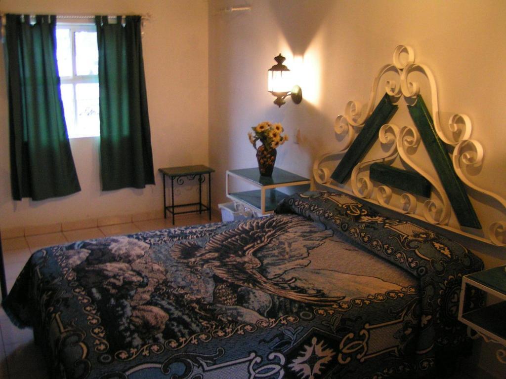 Paraiso Del Bosque Creel Room photo